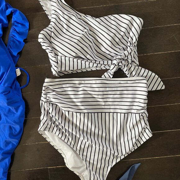 Maternity Swim Wear - Picture 3 of 6
